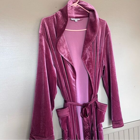 NorthStyle Velour Belted Robe Burgundy Medium - Picture 2 of 9